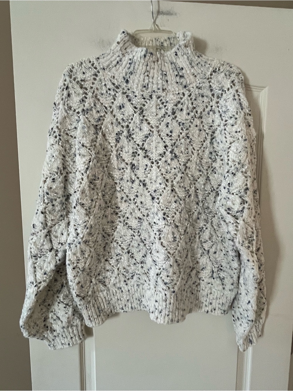 Melrose & Market Speckled Ivory Cable-Knit Mock Neck Sweater Women’s size L